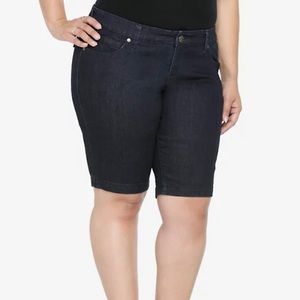 TORRID BERMUDA SHORTS